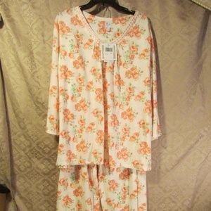 NEW 3X Pajama Set Top & Pants Antique Floral PJs